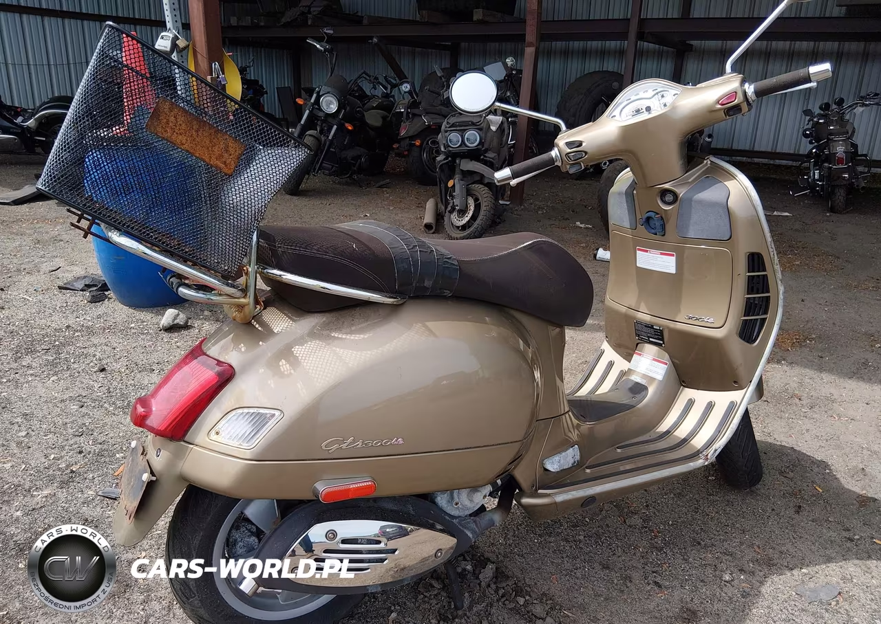 2013 Vespa Gts 300 Super VIN:ZAPM459L9D5801372 - 4