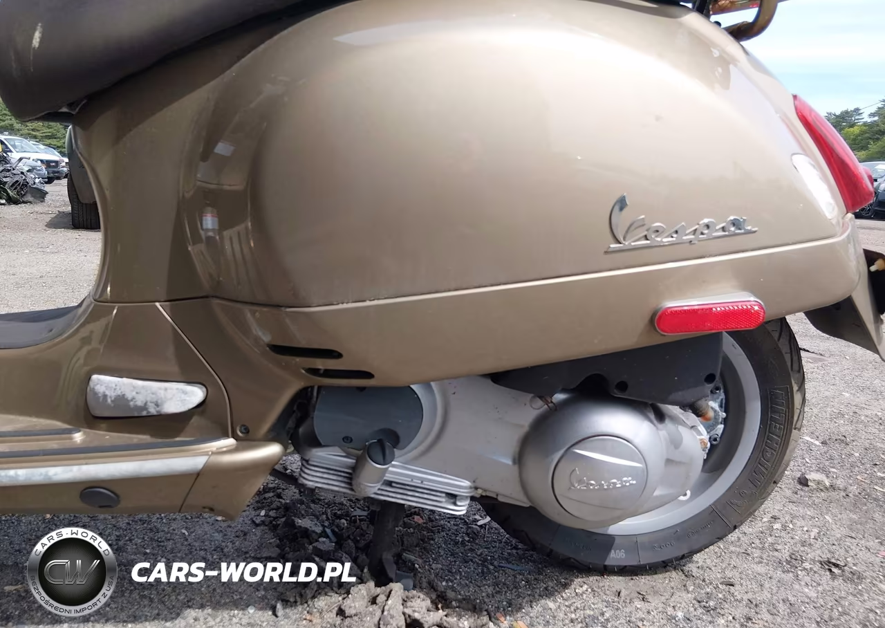 2013 Vespa Gts 300 Super VIN:ZAPM459L9D5801372 - 9