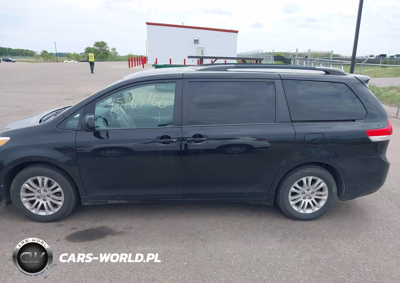 2014 Toyota Sienna Xle V6 8 Passenger VIN:5TDYK3DC7ES515794 - 15