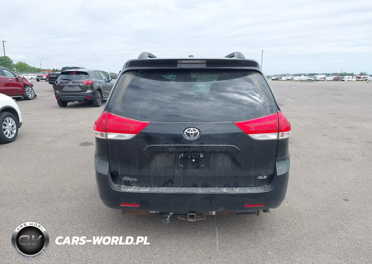 2014 Toyota Sienna Xle V6 8 Passenger VIN:5TDYK3DC7ES515794 - 17