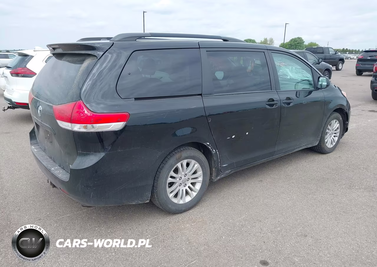 2014 Toyota Sienna Xle V6 8 Passenger VIN:5TDYK3DC7ES515794 - 4
