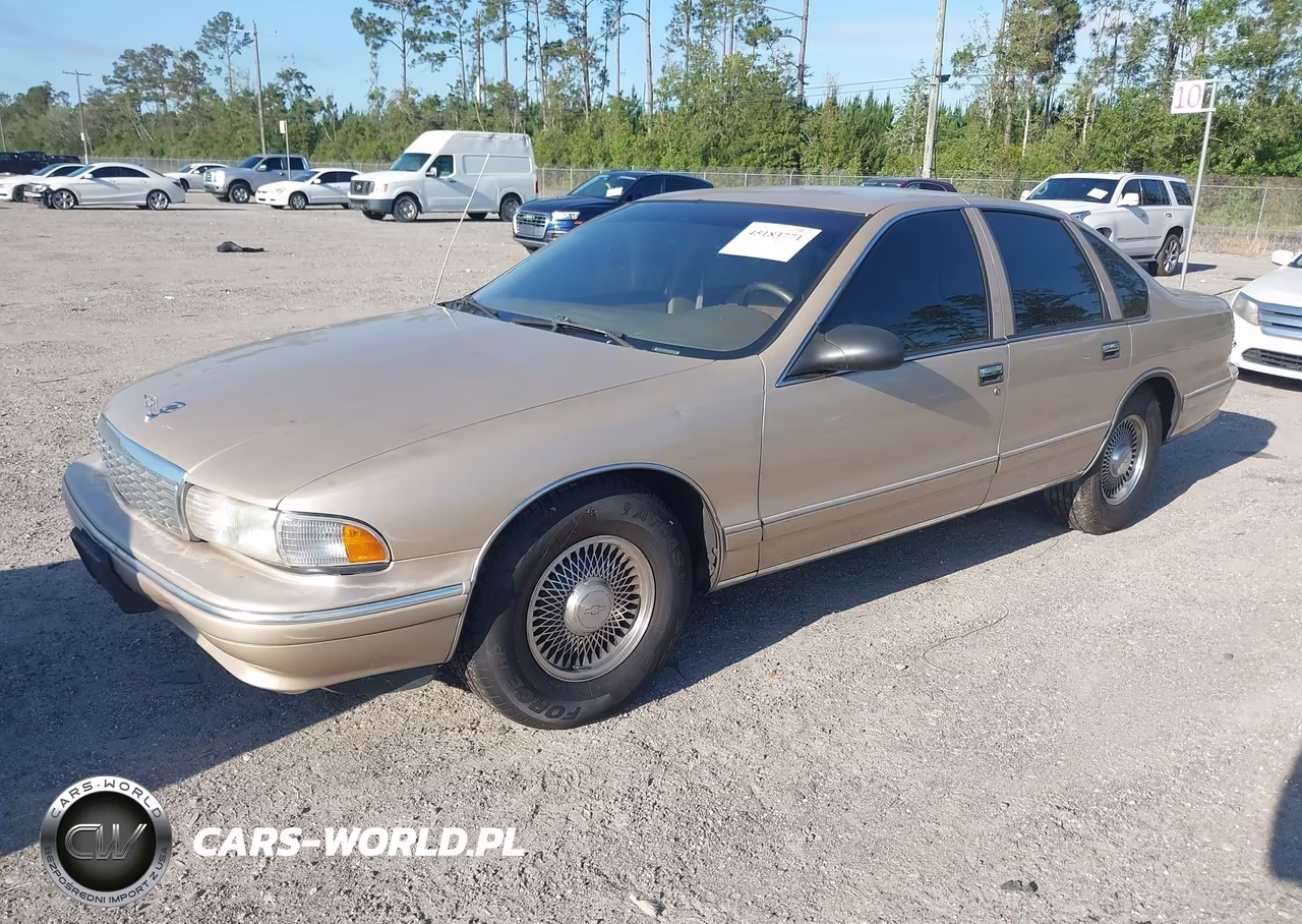 1996 Chevrolet Caprice - Impala Classic Ss VIN:1G1BL52P5TR164912 - 2