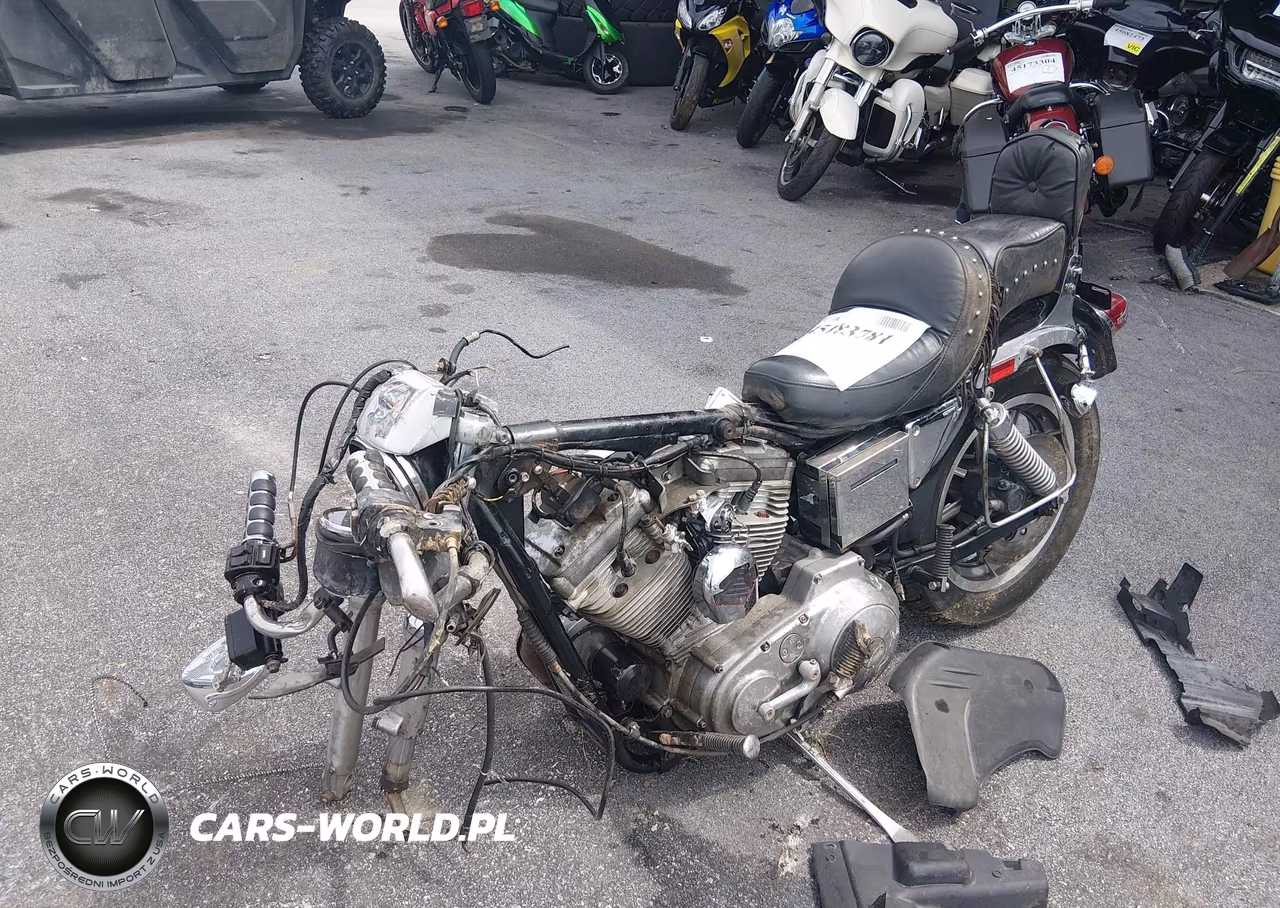 1991 Harley-Davidson Xlh883 VIN:1HD4CAM17MY123057 - 2