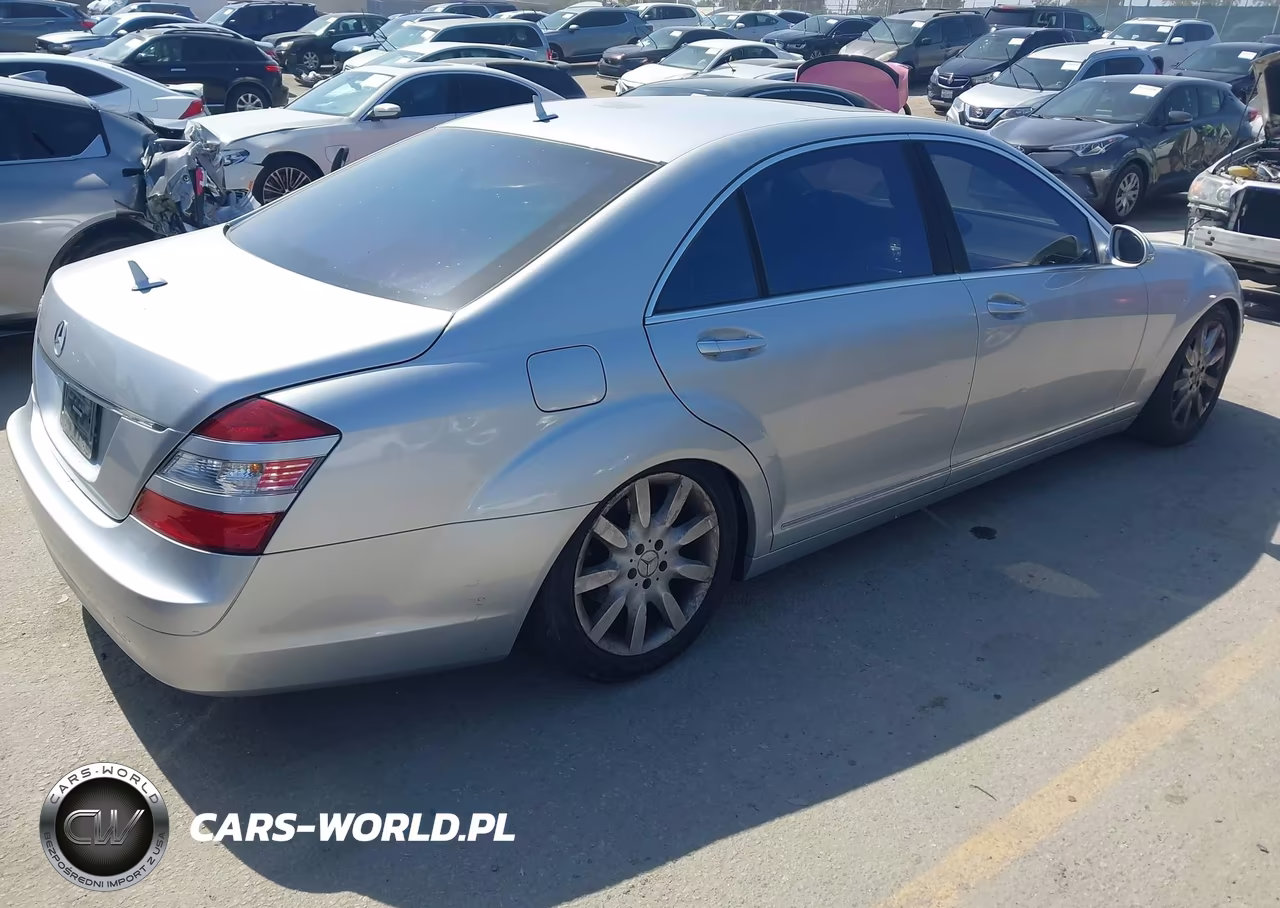 2007 Mercedes-Benz S 550 VIN:WDDNG71X07A024833 - 4
