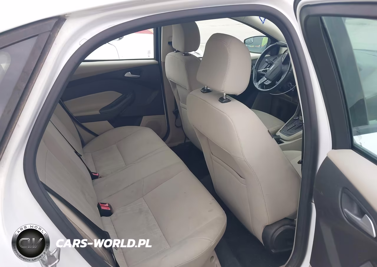2015 Ford Focus Se VIN:1FADP3F2XFL293362 - 8