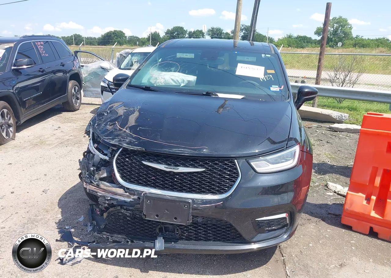 2025 Chrysler Pacifica Select VIN:2C4RC1BG7SR530683 - 12