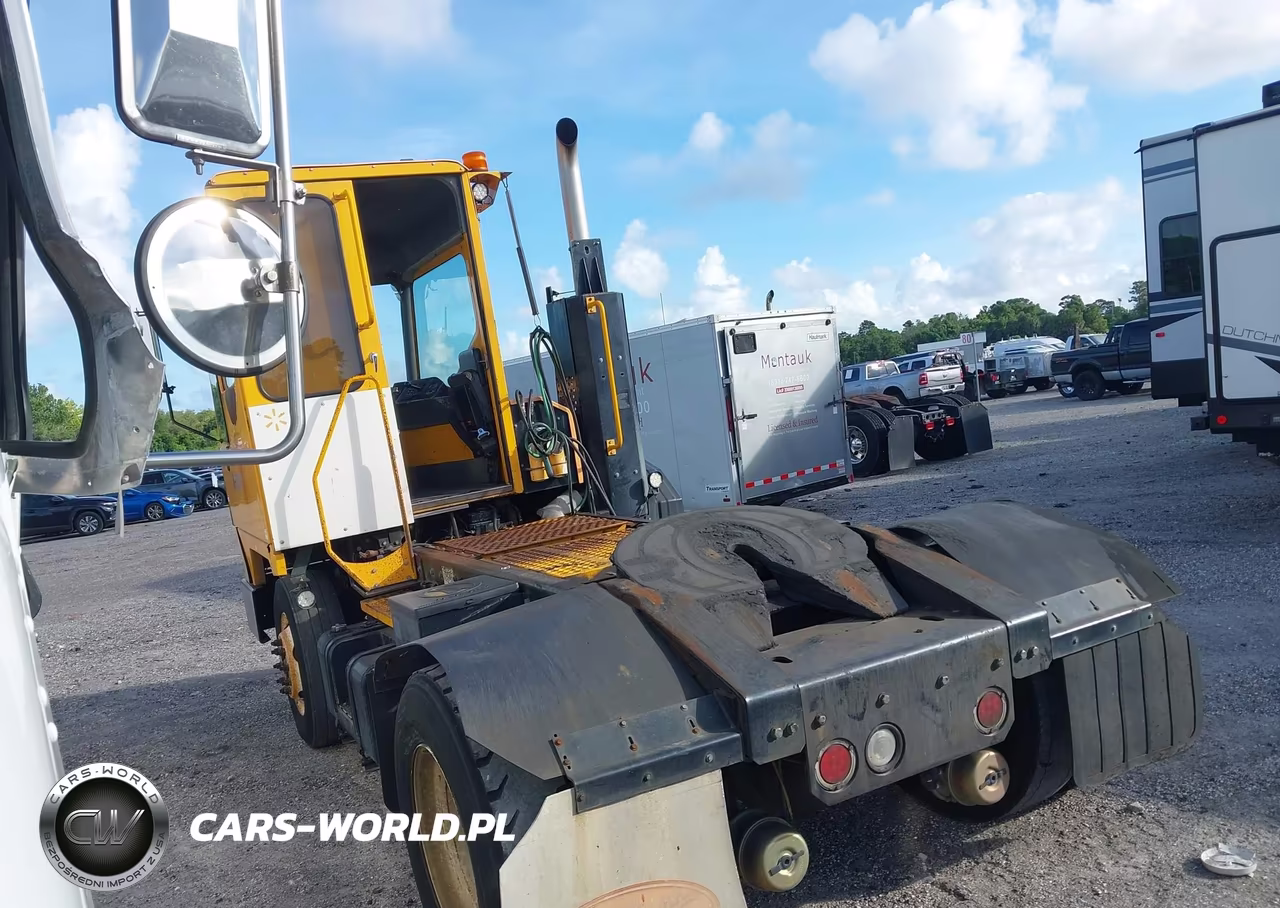 2017 Ottawa T2 Yard Spotter VIN:342420 - 3