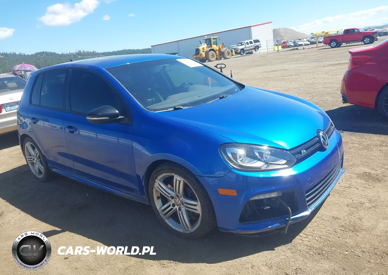 2012 Volkswagen Golf R 4-Door