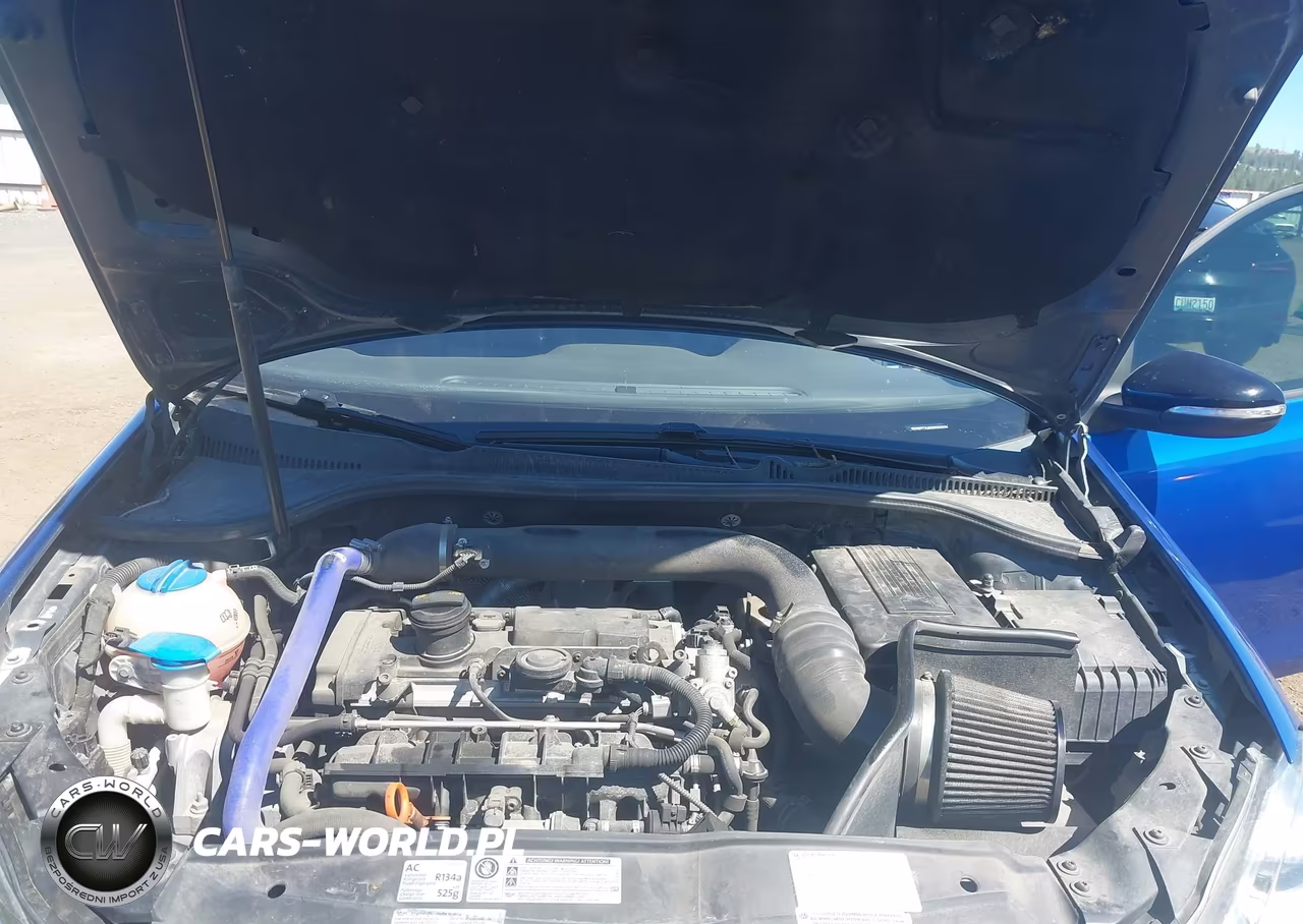 2012 Volkswagen Golf R 4-Door VIN:WVWPF7AJXCW353330 - 10