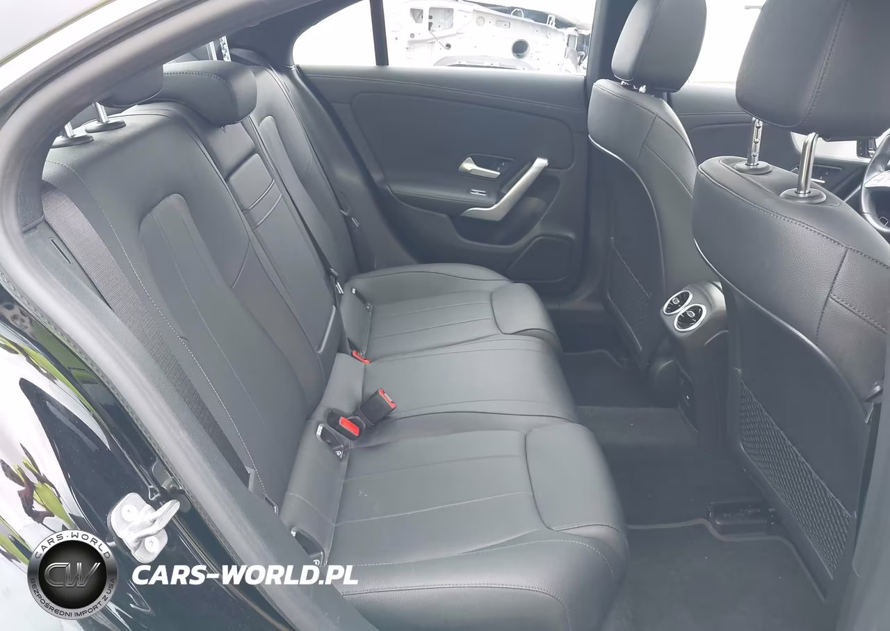 2025 Mercedes-Benz Cla 250 Coupe VIN:W1K5J4GB1SN528210 - 8