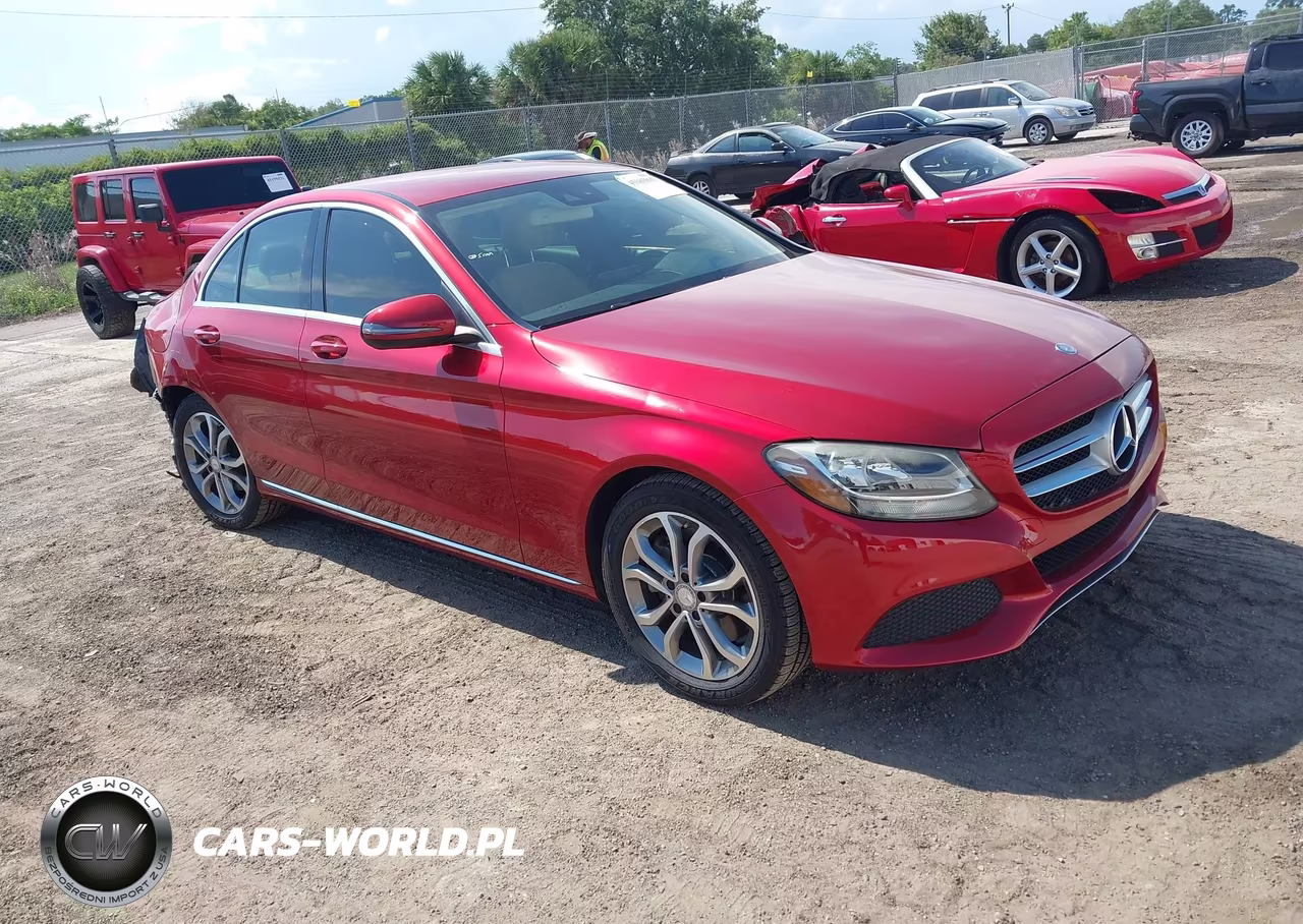 2016 Mercedes-Benz C 300 – zdjęcie 1 z 16