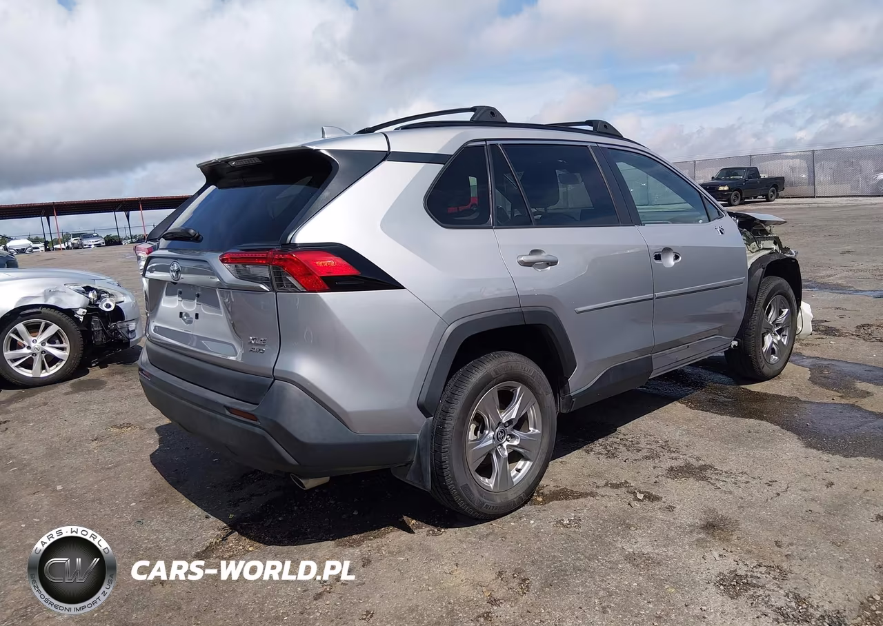 2022 Toyota Rav4 Xle VIN:2T3P1RFV3NC274686 - 4