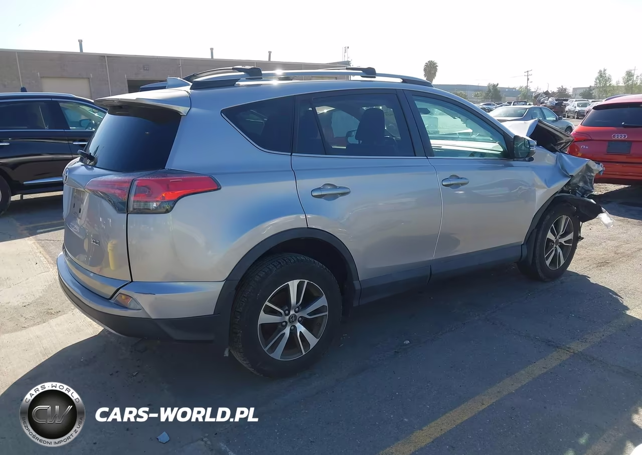2017 Toyota Rav4 Xle VIN:2T3WFREV6HW359541 - 4