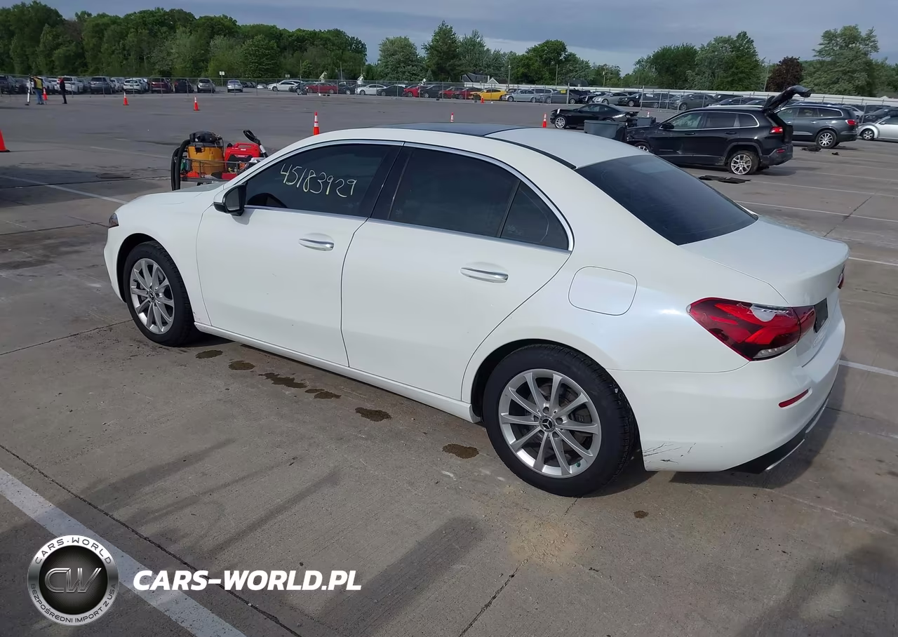 2019 Mercedes-Benz A 220 4Matic VIN:WDD3G4FB0KW024863 - 3