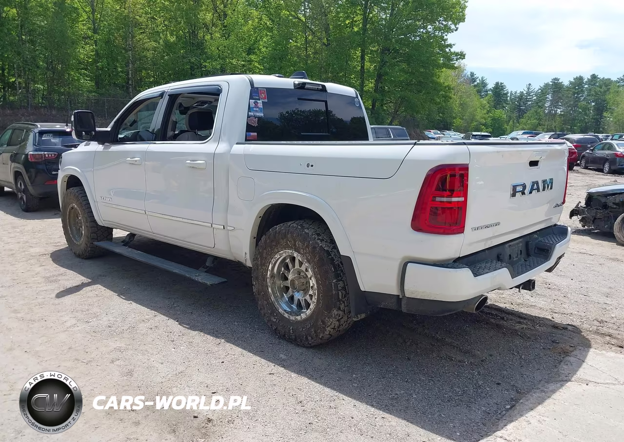 2025 Ram 1500 Tungsten 4X4 5'7 Box VIN:1C6SRFKP5SN677666 - 3