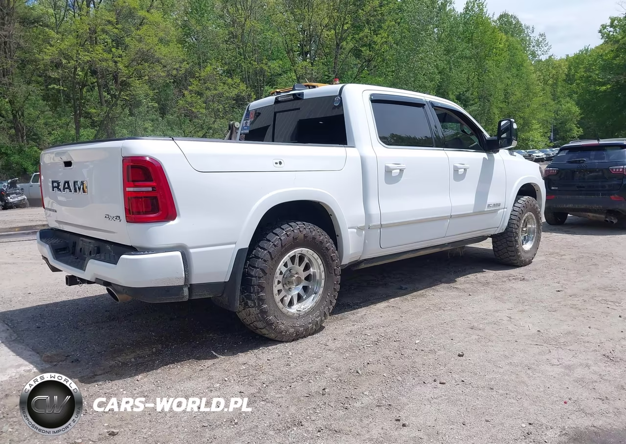 2025 Ram 1500 Tungsten 4X4 5'7 Box VIN:1C6SRFKP5SN677666 - 4
