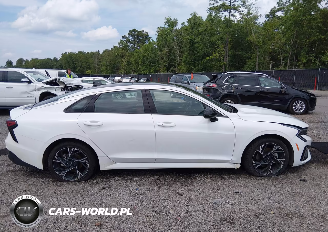 2025 Kia K5 Gt-Line VIN:KNAG64J74S5392001 - 13