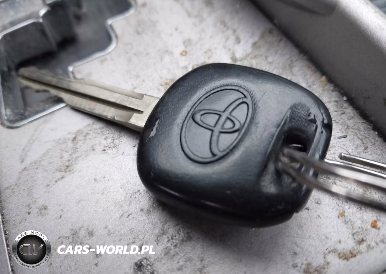2010 Toyota Camry VIN:4T4BF3EK8AR046013 - 11
