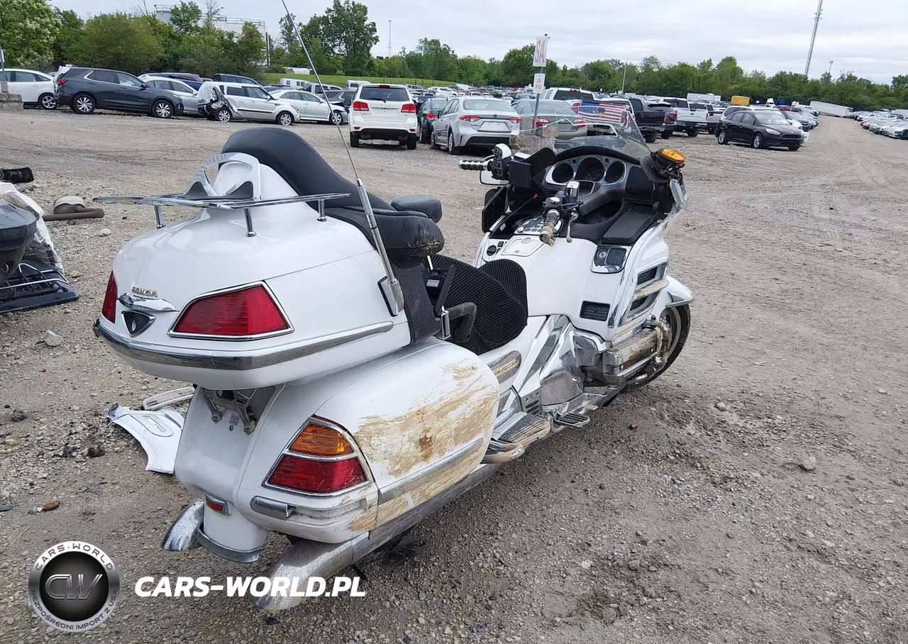 2004 Honda Gl1800 VIN:1HFSC47084A303899 - 4