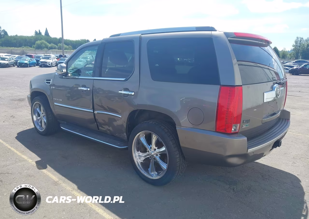 2012 Cadillac Escalade Luxury VIN:1GYS4BEF0CR120655 - 3