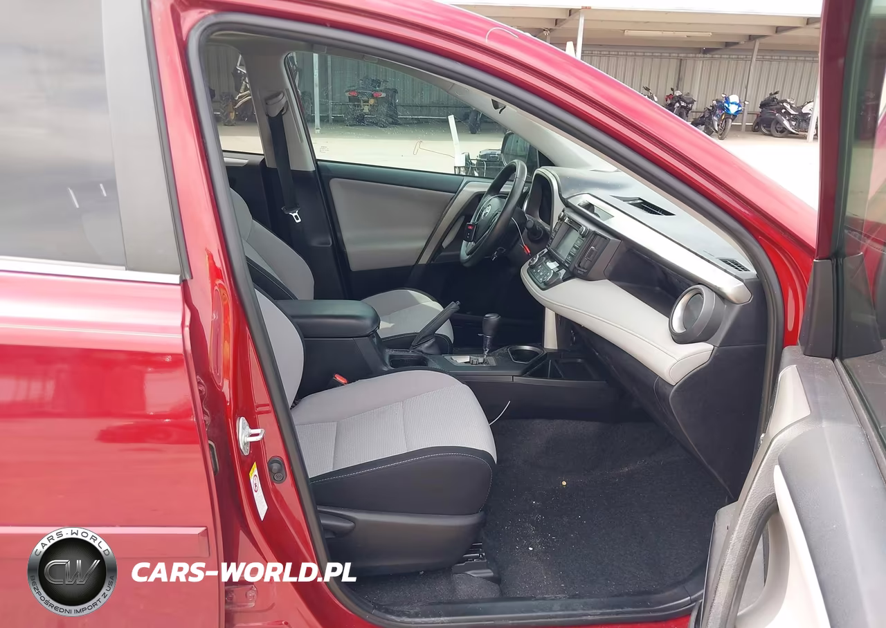 2018 Toyota Rav4 Xle VIN:2T3WFREV9JW470736 - 5