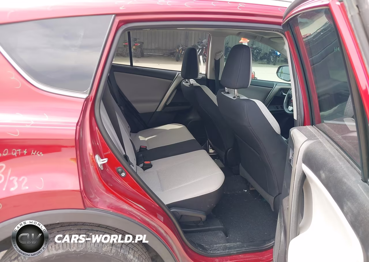 2018 Toyota Rav4 Xle VIN:2T3WFREV9JW470736 - 8