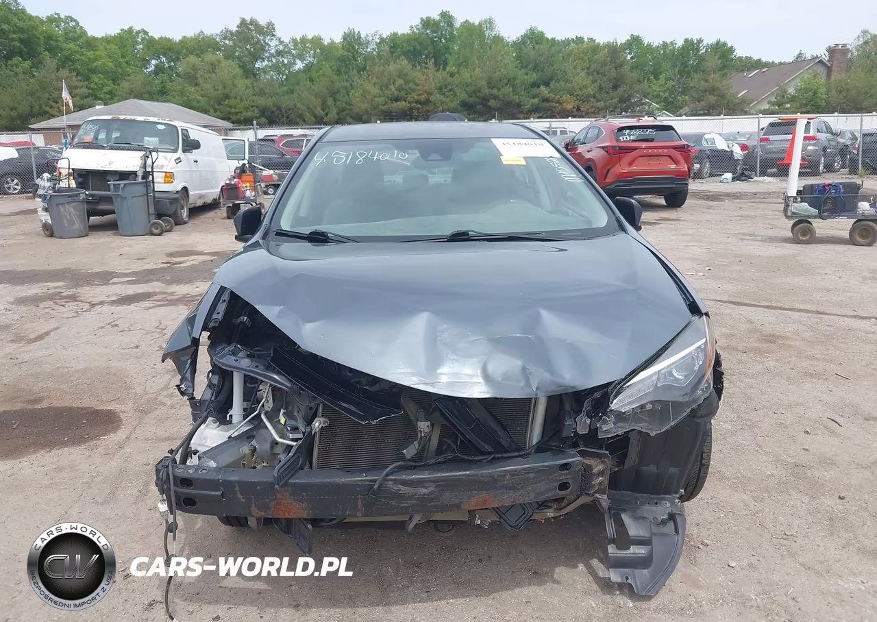2017 Toyota Corolla Le VIN:5YFBURHE0HP660963 - 13