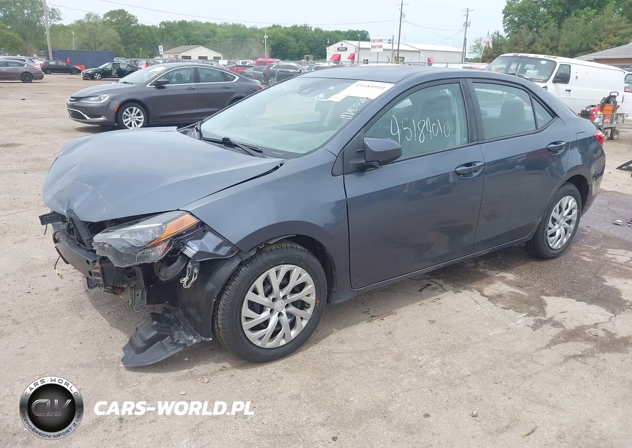 2017 Toyota Corolla Le VIN:5YFBURHE0HP660963 - 2