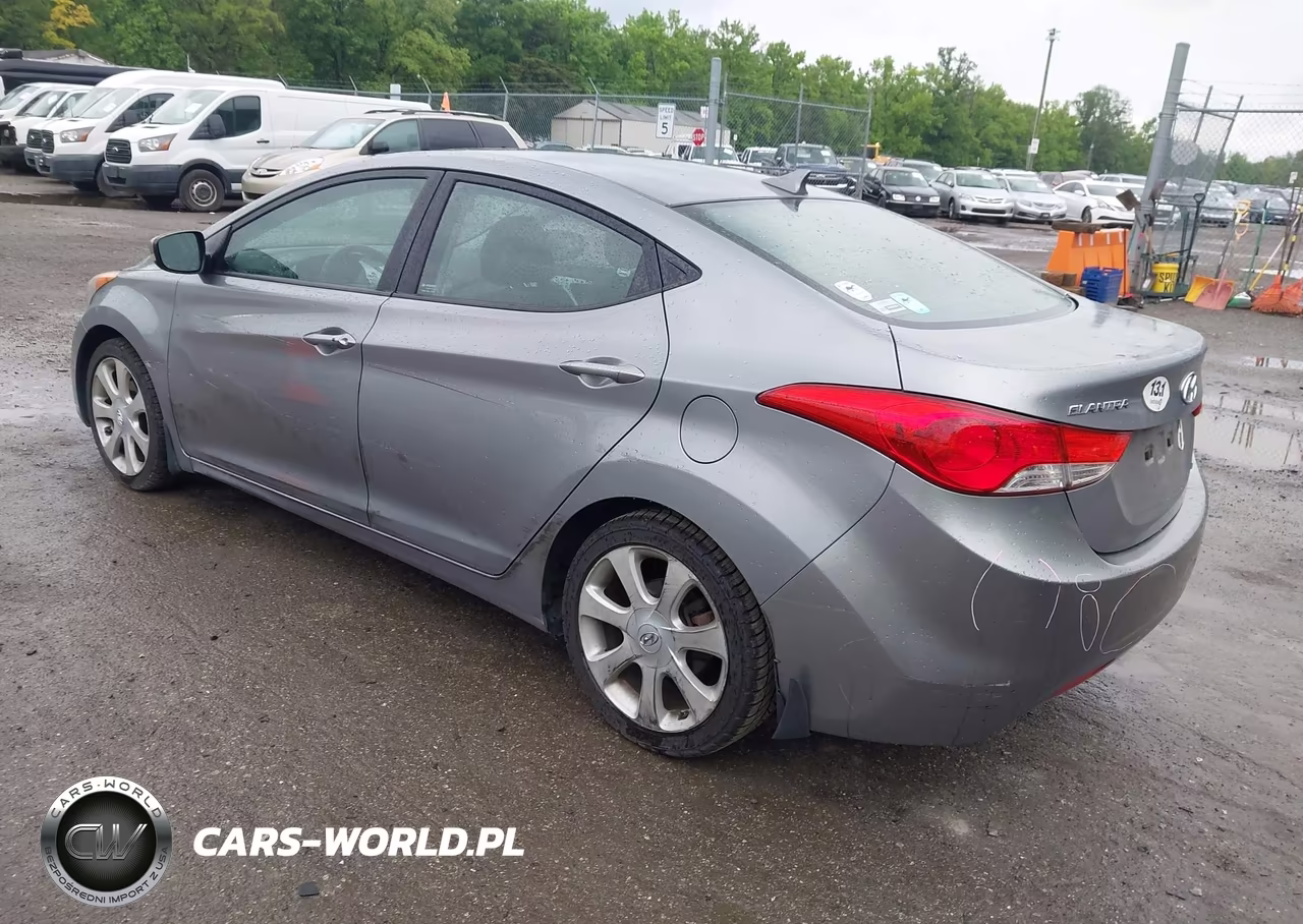2013 Hyundai Elantra Limited VIN:KMHDH4AE7DU615554 - 3
