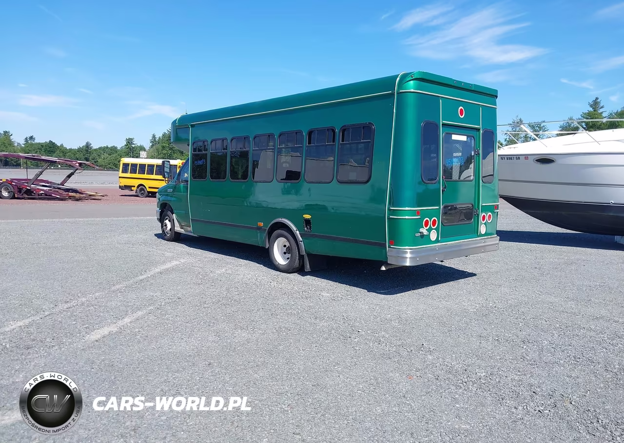 2016 Ford E-450 Cutaway VIN:1FDFE4FSXGDC10762 - 3