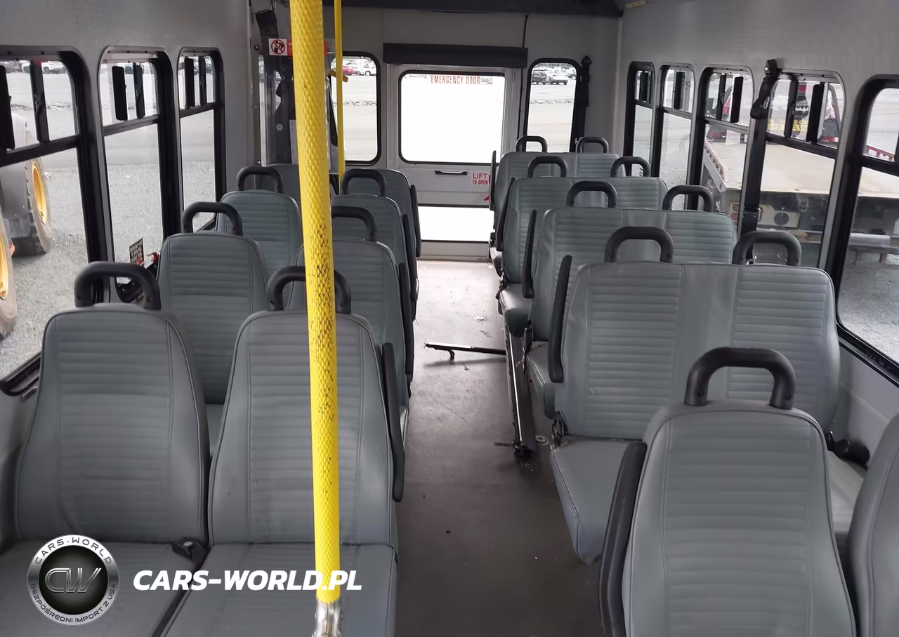 2016 Ford E-450 Cutaway VIN:1FDFE4FSXGDC10762 - 7