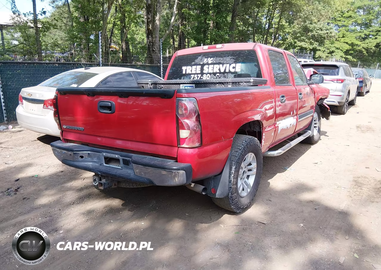 2007 Chevrolet Silverado 1500 Classic Ls VIN:2GCEC13V271176086 - 4