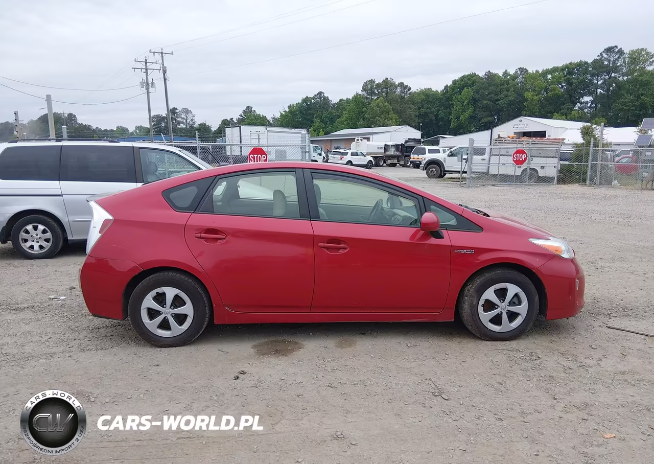 2014 Toyota Prius Three VIN:JTDKN3DU8E0376039 - 13
