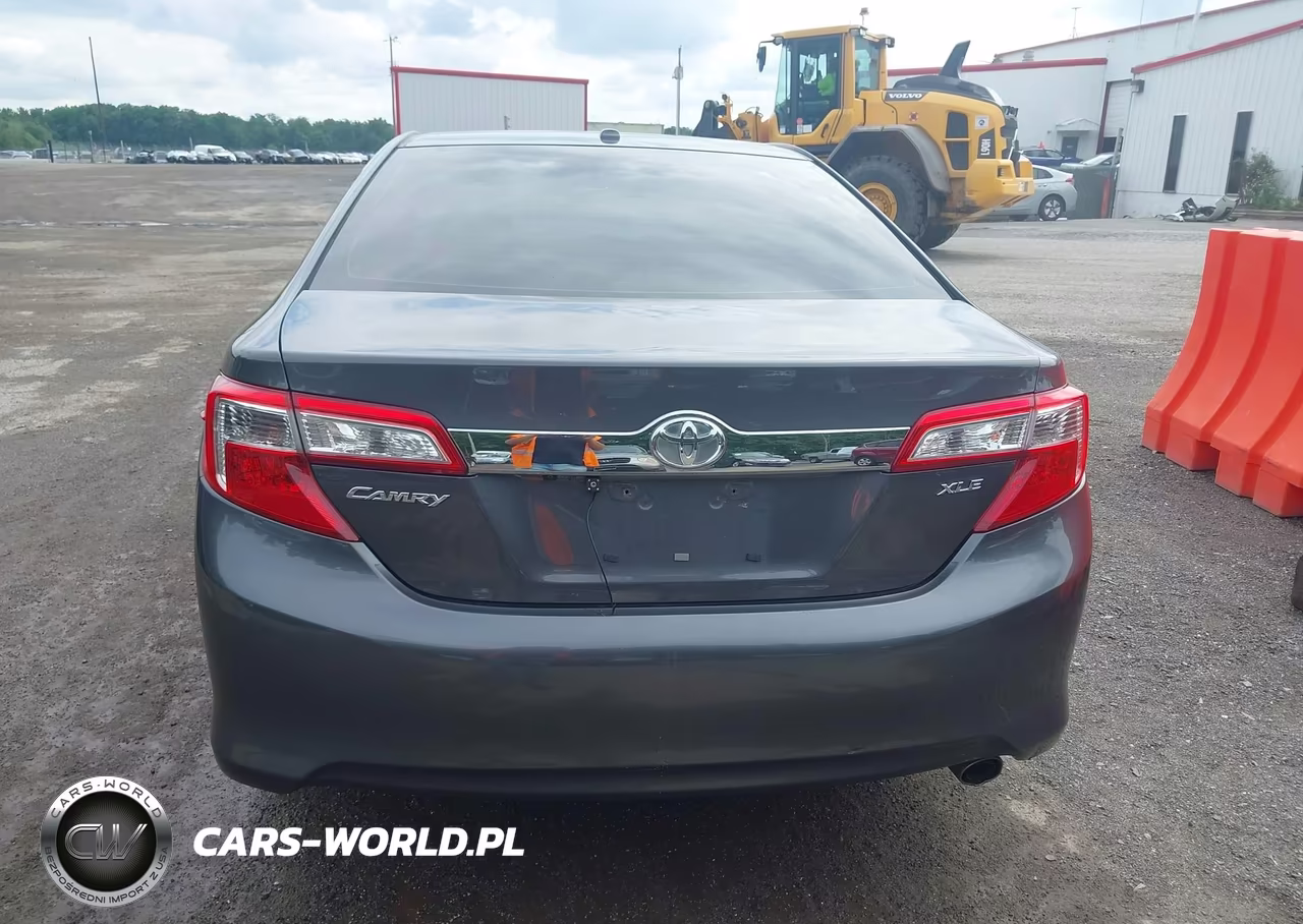 2013 Toyota Camry Xle VIN:4T4BF1FK4DR301442 - 15