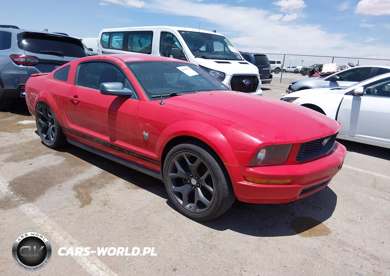 2009 Ford Mustang V6-V6 Premium