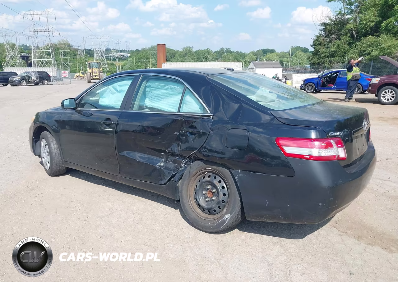2010 Toyota Camry VIN:4T1BF3EK3AU524753 - 3