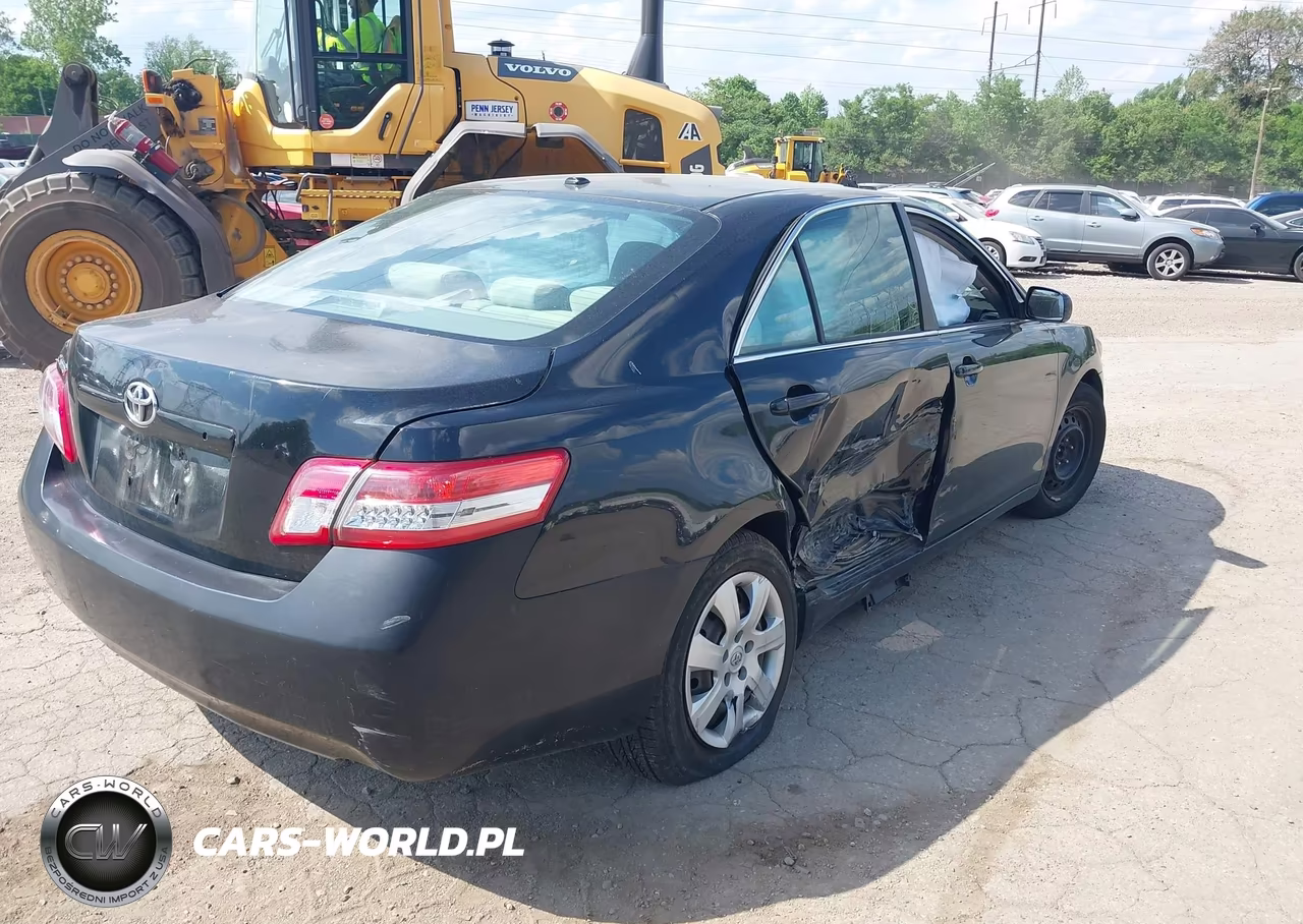 2010 Toyota Camry VIN:4T1BF3EK3AU524753 - 4