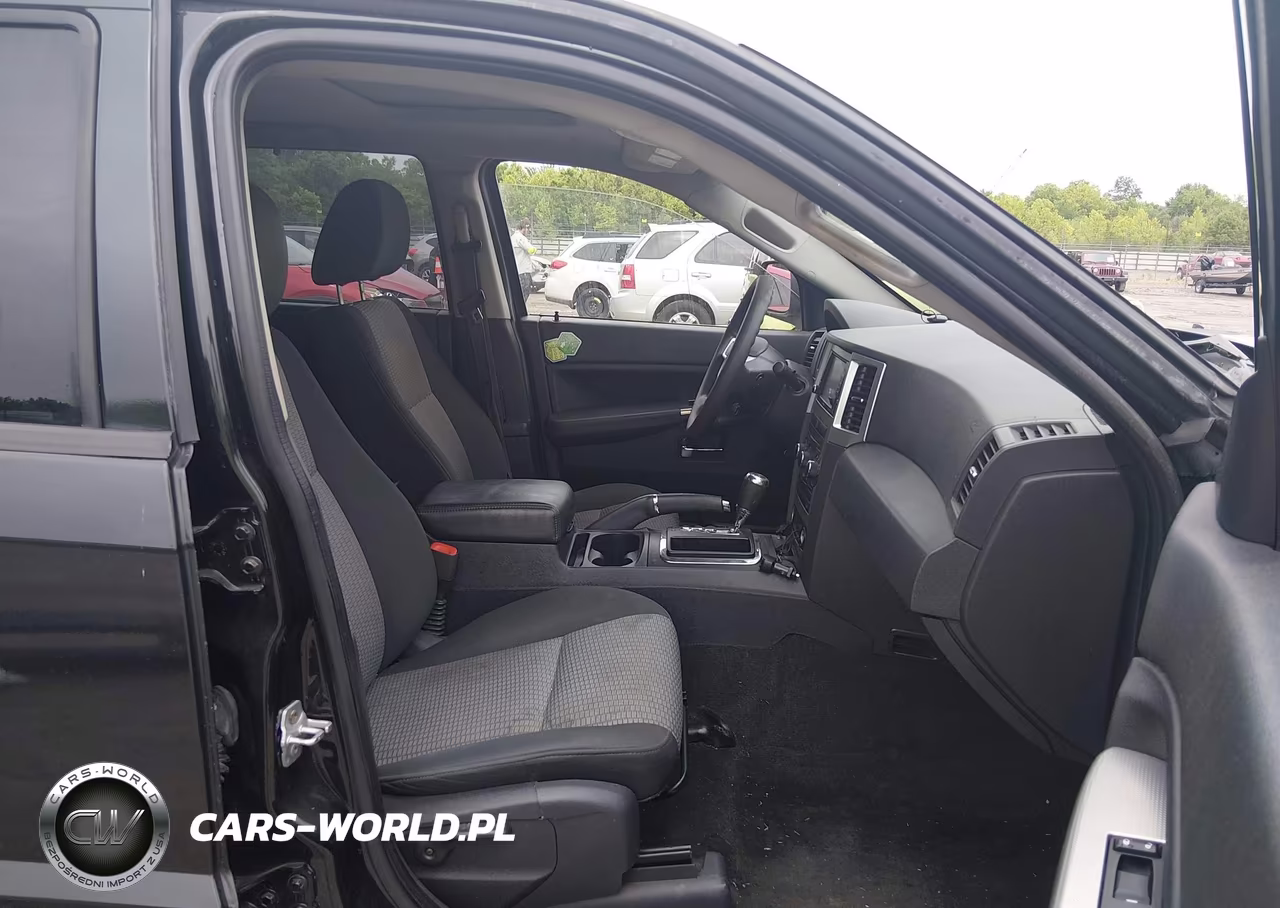 2009 Jeep Grand Cherokee Laredo VIN:1J8GS48K69C553911 - 5