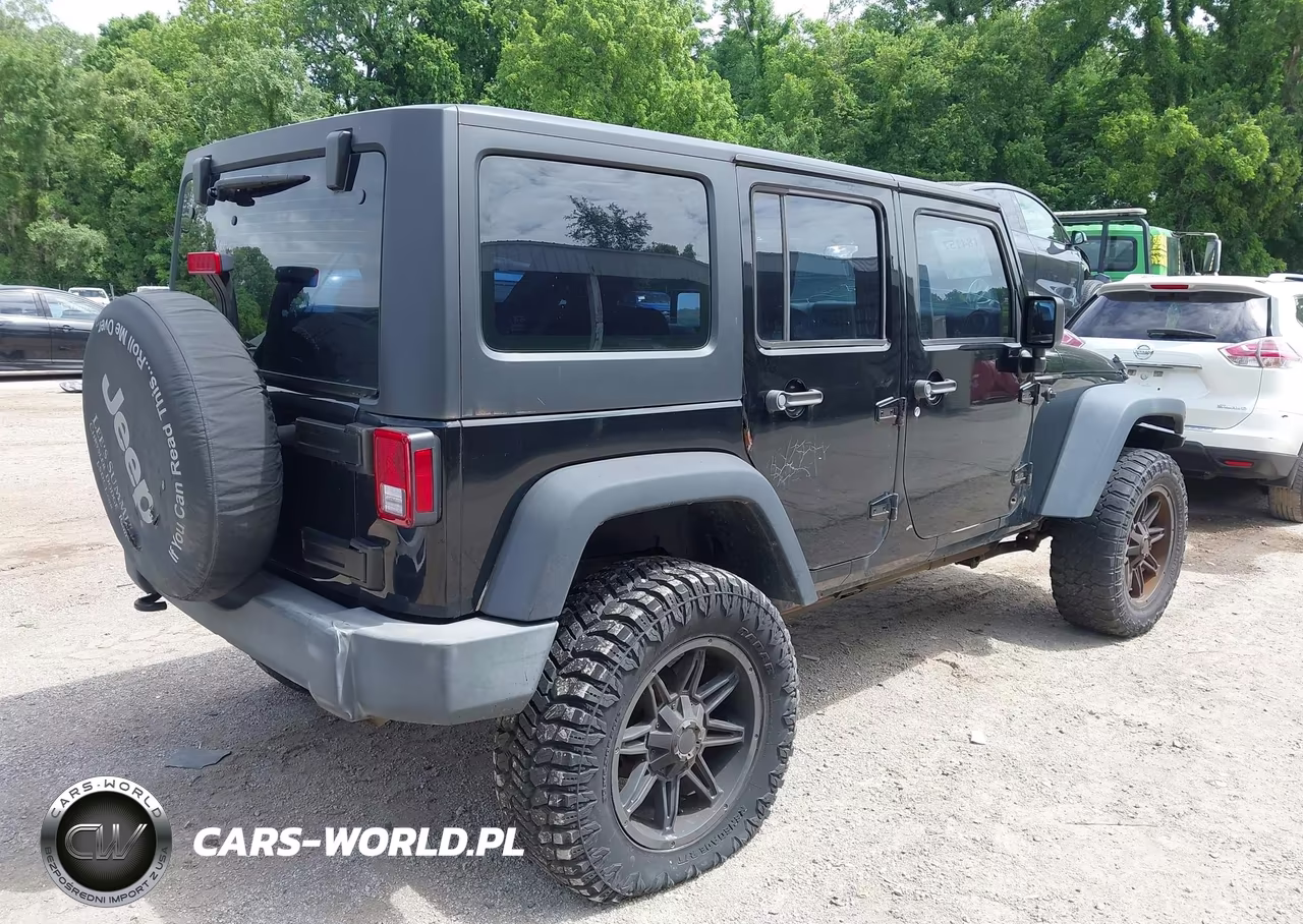 2016 Jeep Wrangler Unlimited Sport VIN:1C4BJWDG2GL133870 - 4
