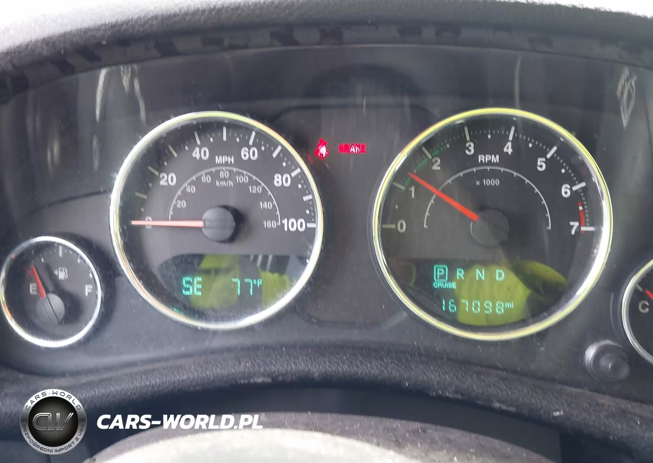 2016 Jeep Wrangler Unlimited Sport VIN:1C4BJWDG2GL133870 - 7