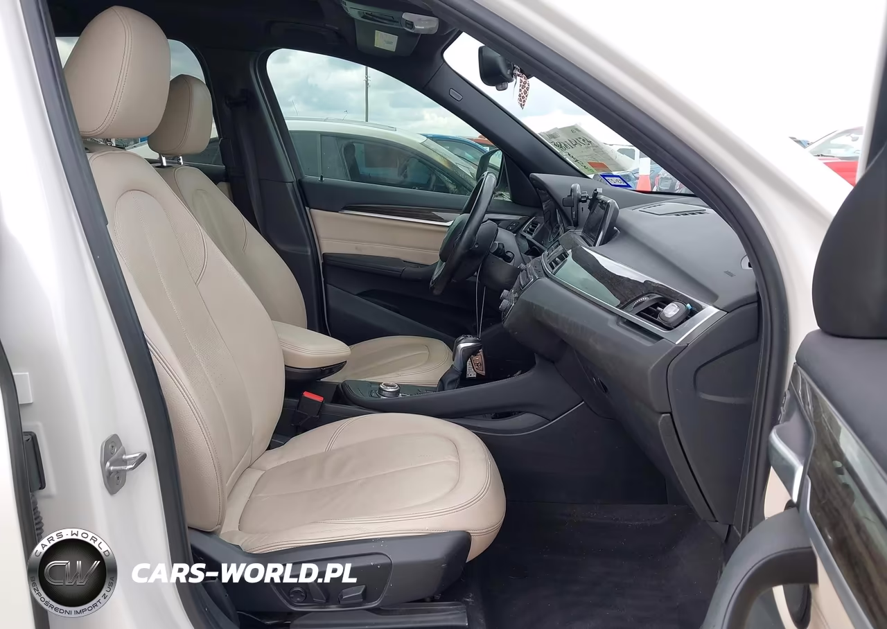 2018 BMW X1 Sdrive28I VIN:WBXHU7C32J5H42593 - 5