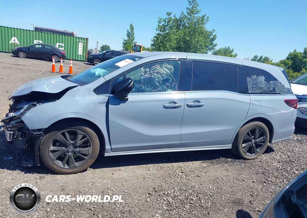 2024 Honda Odyssey Sport VIN:5FNRL6H79RB011452 - 14