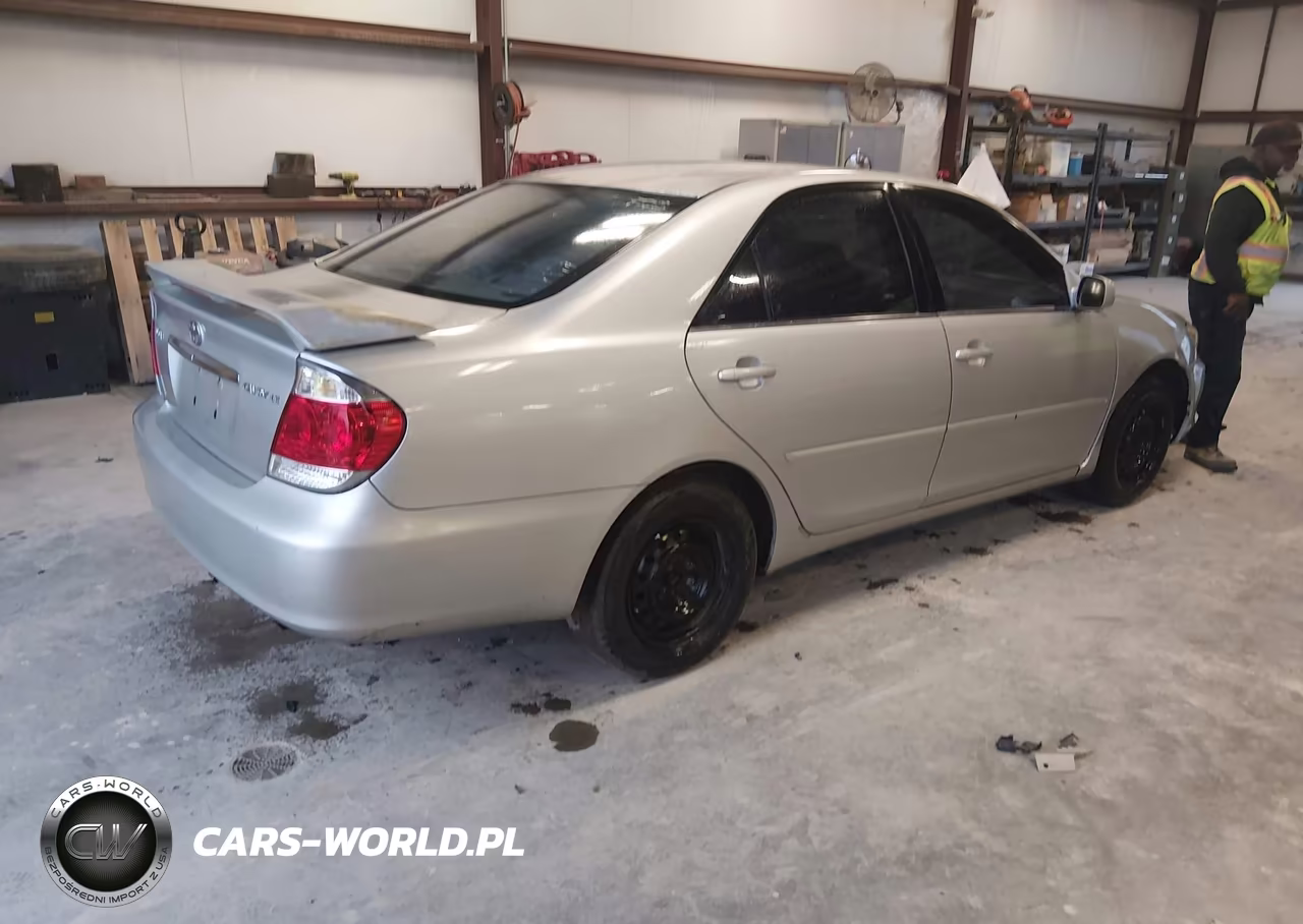 2006 Toyota Camry Le VIN:4T1BE32K56U124370 - 4