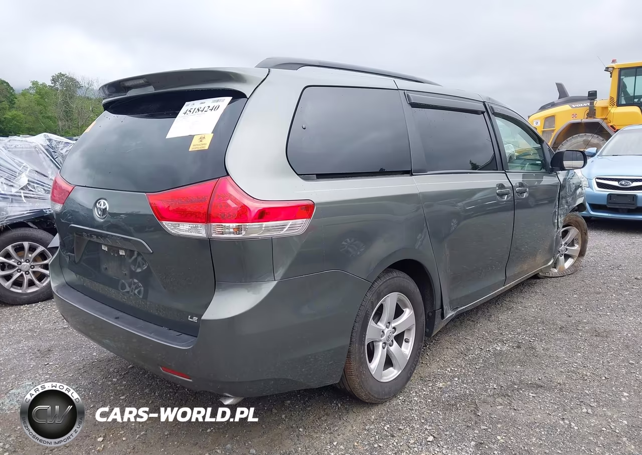 2013 Toyota Sienna Le V6 8 Passenger VIN:5TDKK3DC7DS381017 - 4