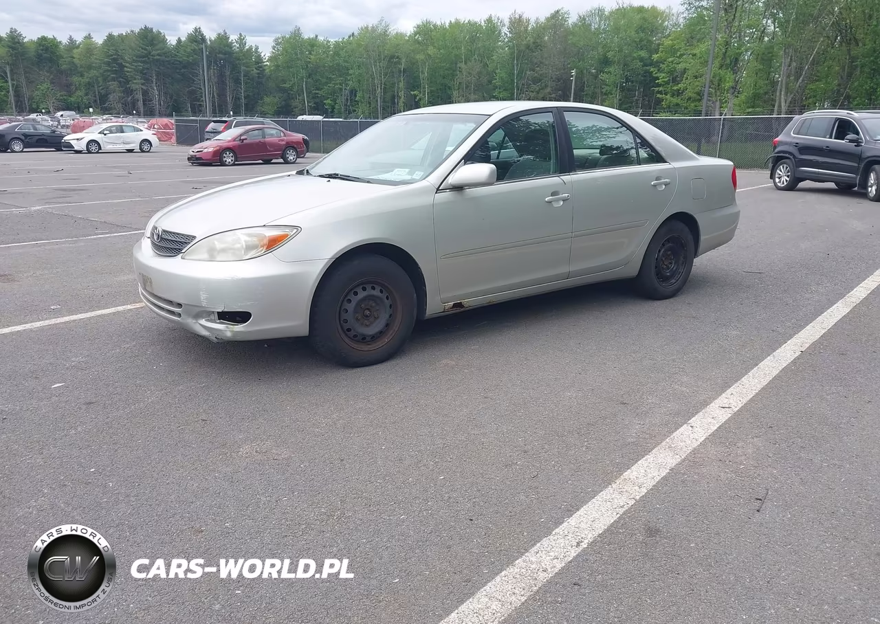 2002 Toyota Camry Le VIN:JTDBE32K720086176 - 2