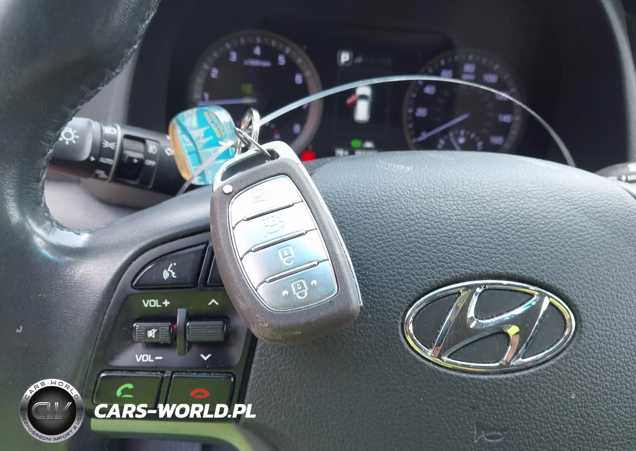 2016 Hyundai Tucson Limited VIN:KM8J3CA24GU188324 - 11