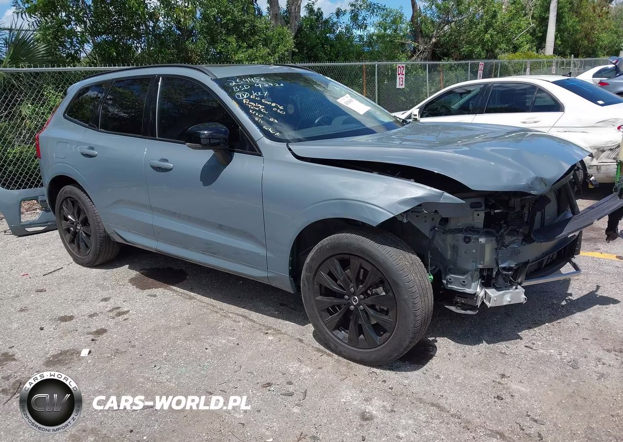 2023 Volvo Xc60 B5 Core – zdjęcie 1 z 17