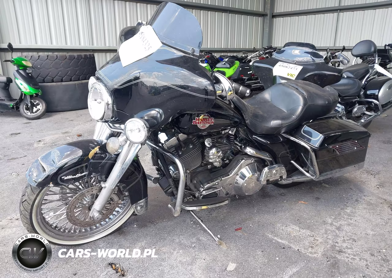 2006 Harley-Davidson Flhtcui VIN:1HD1FCW156Y655025 - 2