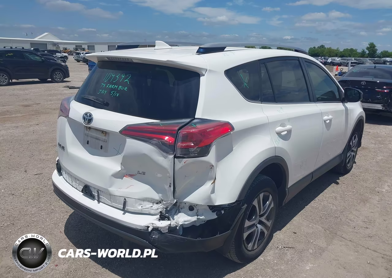 2017 Toyota Rav4 Le VIN:JTMZFREVXHJ108520 - 4