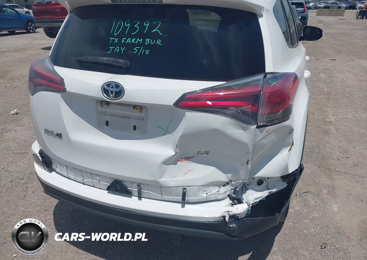 2017 Toyota Rav4 Le VIN:JTMZFREVXHJ108520 - 6